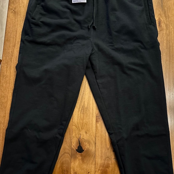 Mens North Face Sweatpants - Picture 2 of 2